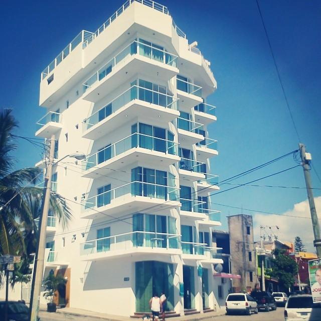 Hotel Suites Nadia 부세리아스 외부 사진