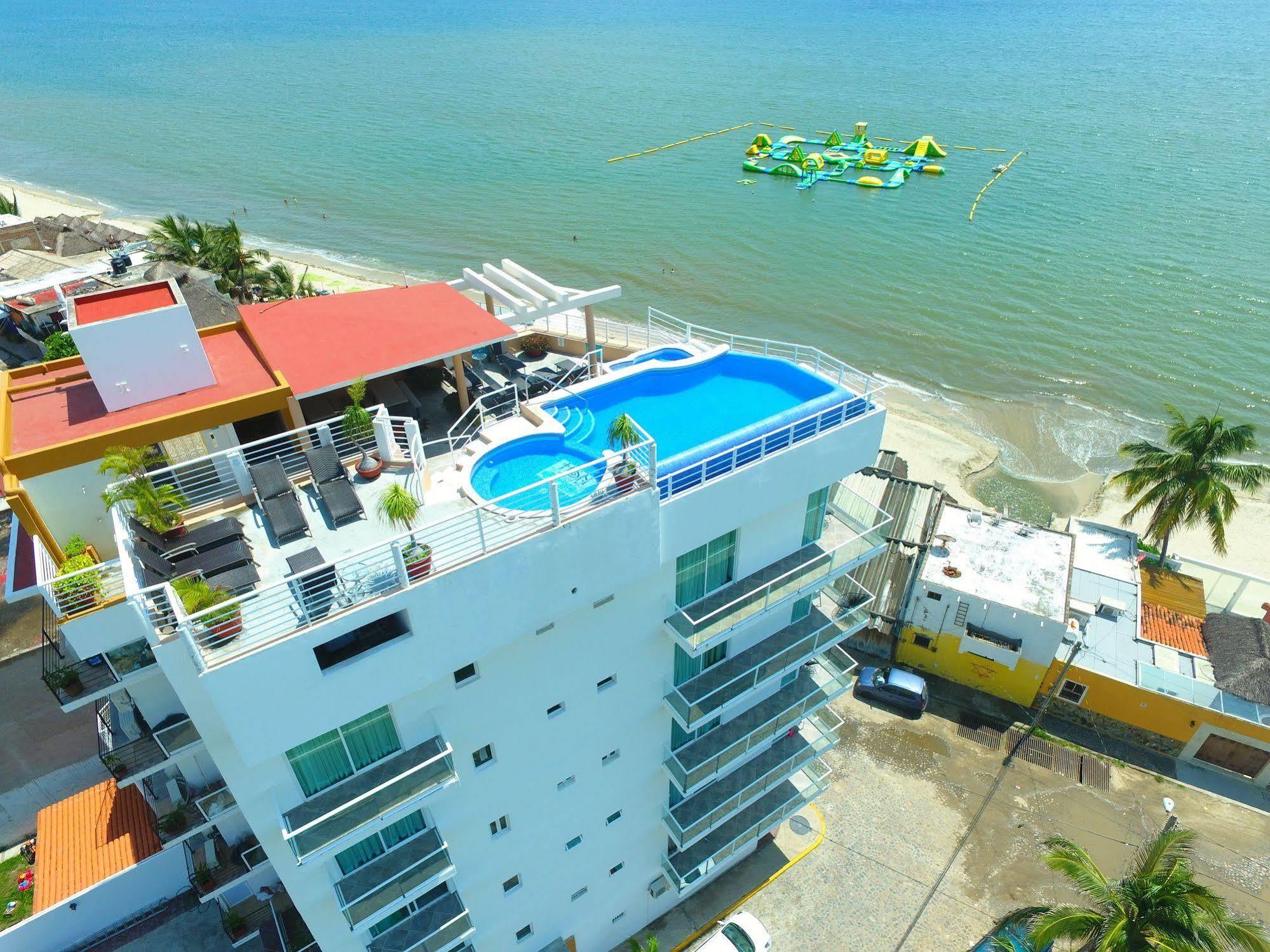 Hotel Suites Nadia 부세리아스 외부 사진